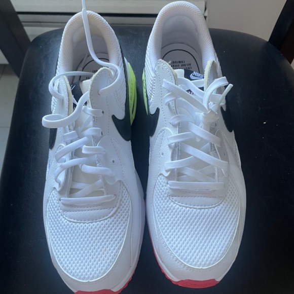 Nike Air Max - Picture 2 of 2